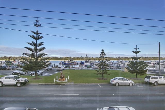 Three Bedroom Apartment - Waterview