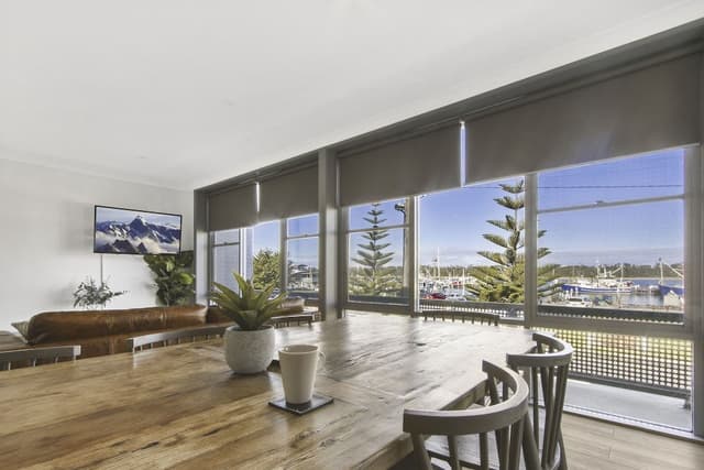 Three Bedroom Apartment - Waterview
