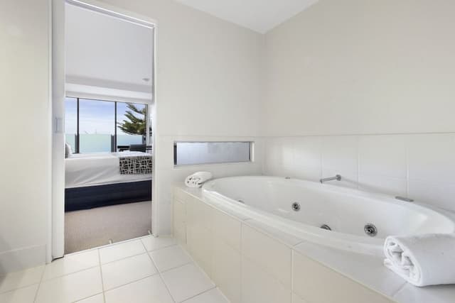 Executive Spa Suite