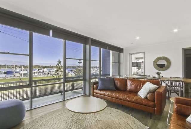 Three Bedroom Apartment - Waterview