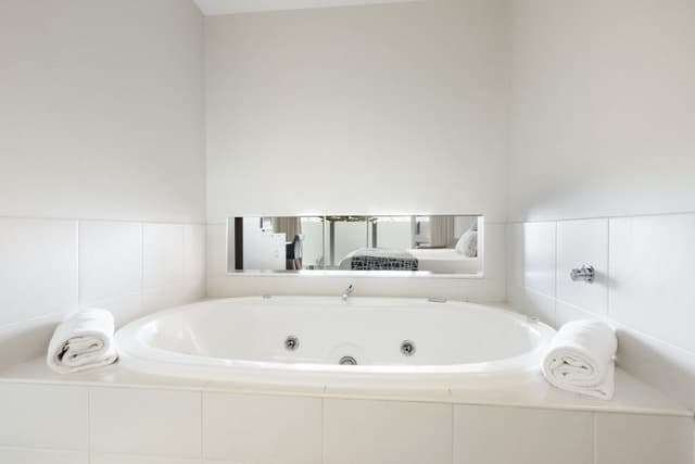 Executive Spa Suite