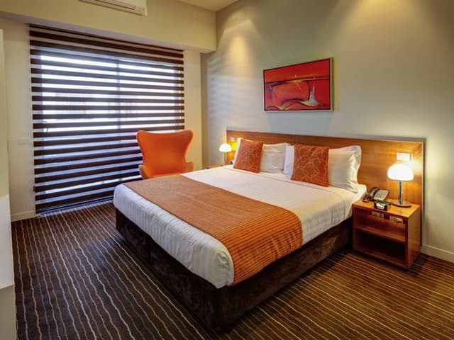 Room, 1 King Bed (Hotel)