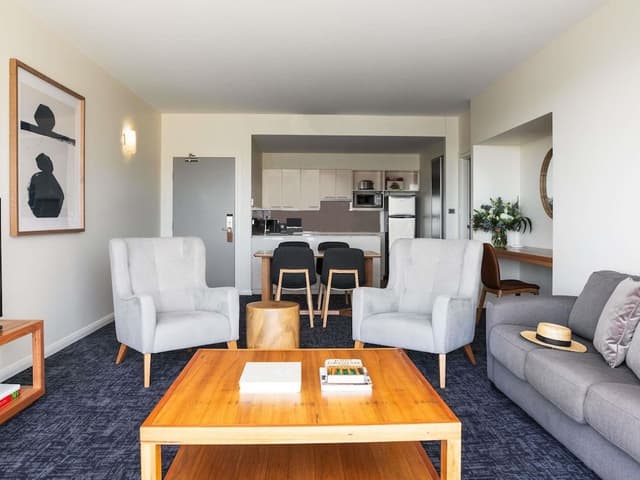 Suite, River View
