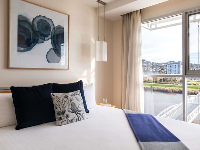 Suite, River View