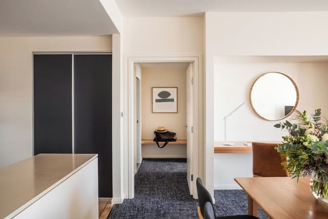 Suite, River View