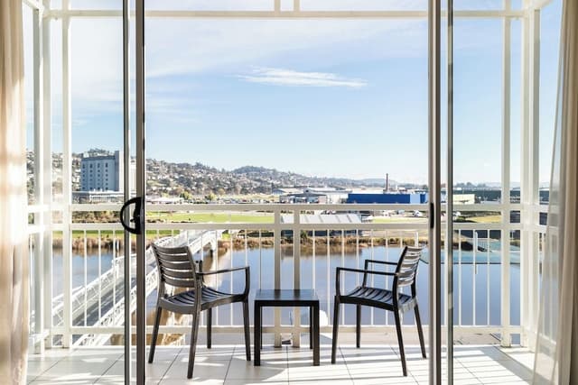 Suite, River View