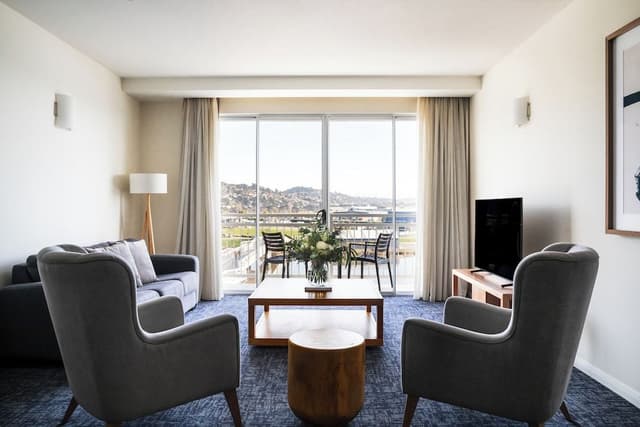 Suite, River View