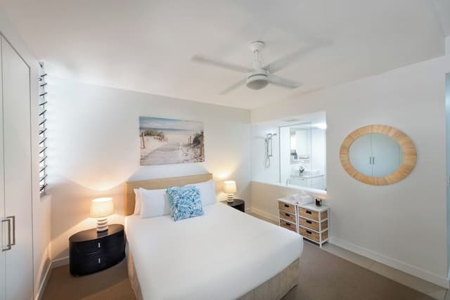 1 Bedroom Ocean View Apartment