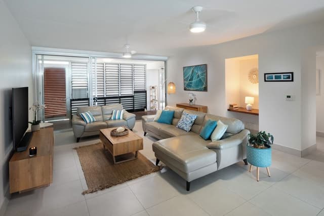 3 Bedroom 2 Bathroom Ocean Front Apartment