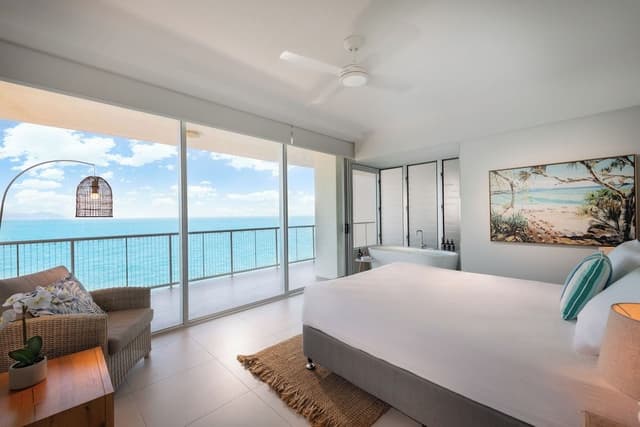 3 Bedroom 2 Bathroom Ocean Front Apartment