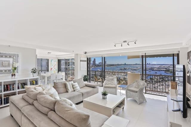 3 Bedroom Marina View Superior Apartment