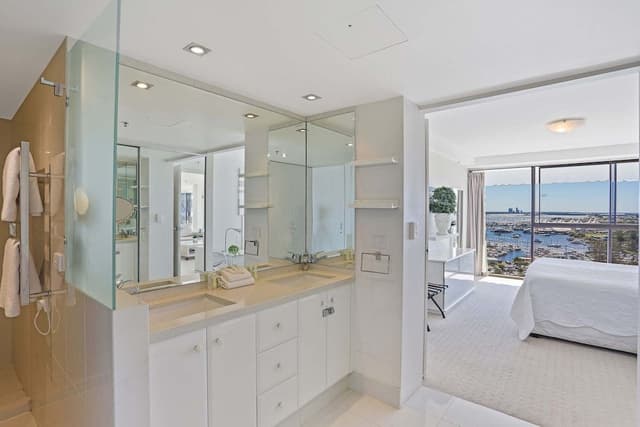 3 Bedroom Marina View Superior Apartment