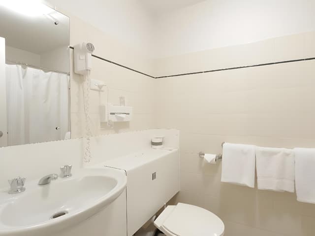 One Bedroom Apartment