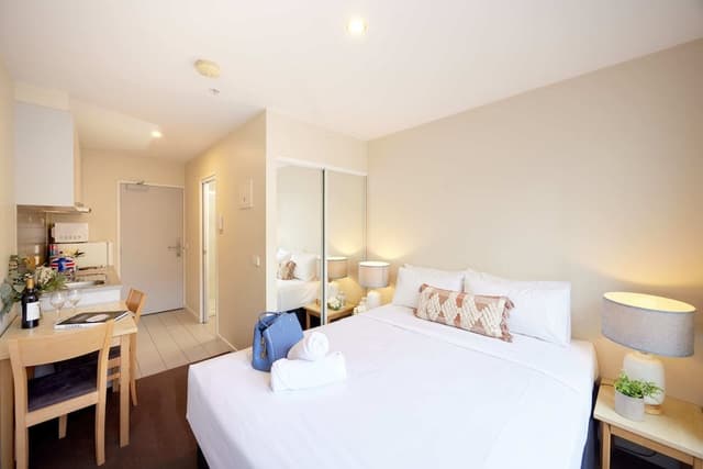 Studio Apartment