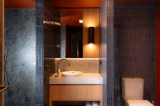Premier Two Bedroom Suite Free WIFI and parking