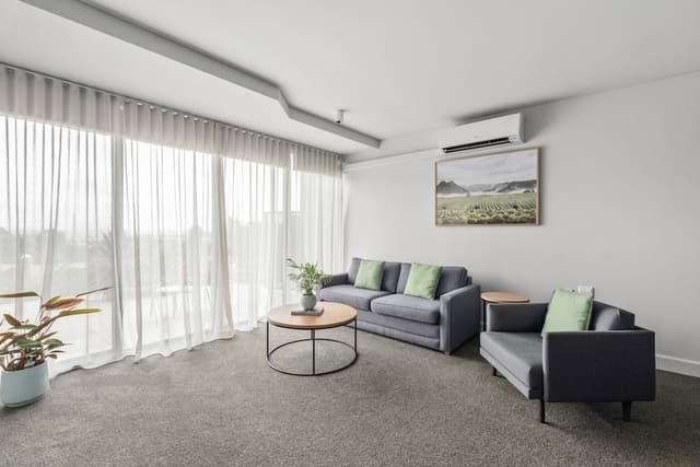 Two Bedroom Suite Free WIFI and parking