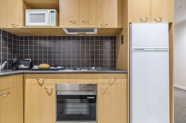 Superior One Bedroom Apartment