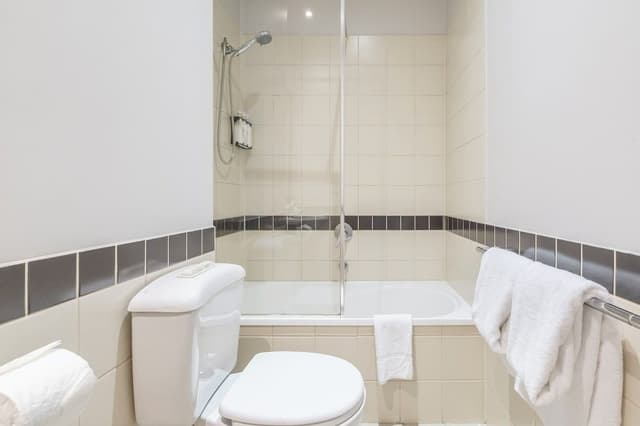 Superior One Bedroom Apartment