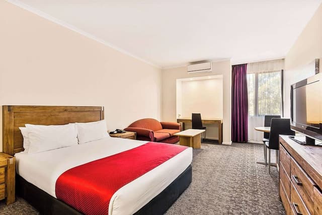 Standard Queen Suite