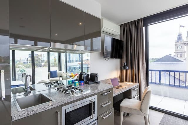 Studio Executive Residence