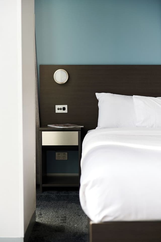 Queen Ensuite Room with Balcony and City View
