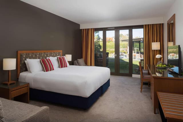 Lodge View King