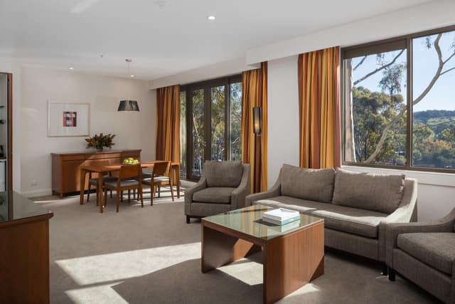 1 Bedroom Suite