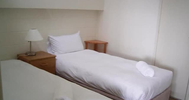 3 bedroom self contained 7 nights