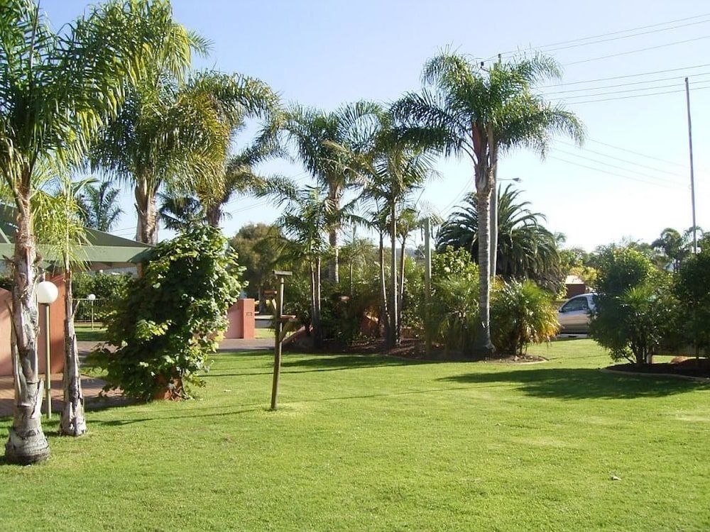 Tuscany Apartments3