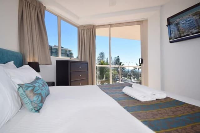 1 Bedroom Deluxe Apartment