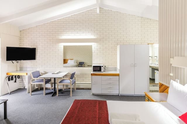 Family Room, Mobility Accessible