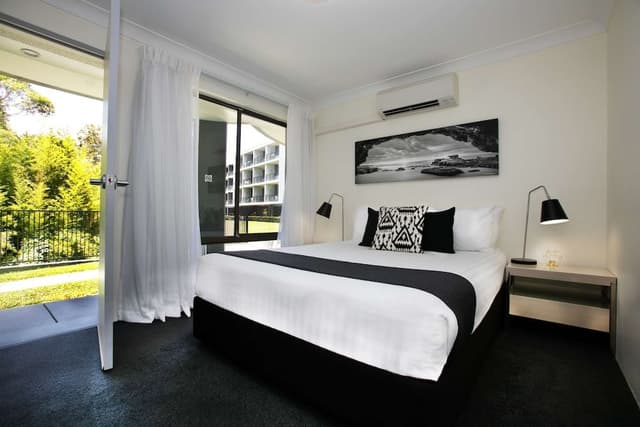 Standard Apartment, Multiple Beds, Non Smoking, Kitchen (Full Kitchen)