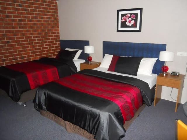 Twin Room, Balcony, Courtyard View
