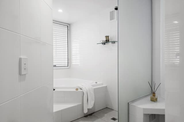 One Bedroom Beachfront Rooftop Terrace Apartment