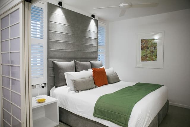One Bedroom Beachfront Rooftop Terrace Apartment