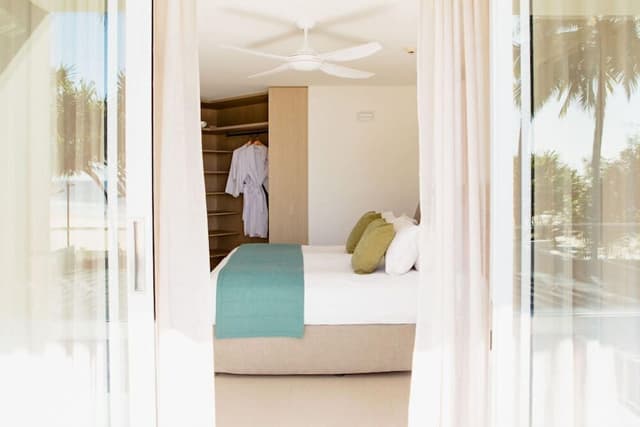 Two Bedroom Mid Level Beachfront