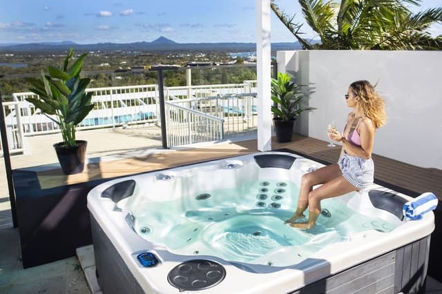 Pool View Penthouse