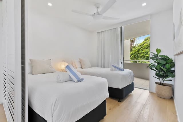 Premium Apartment, 2 Bedrooms, Hot Tub, Mountain View