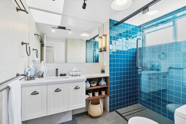 Premium Apartment, 2 Bedrooms, Hot Tub, Mountain View
