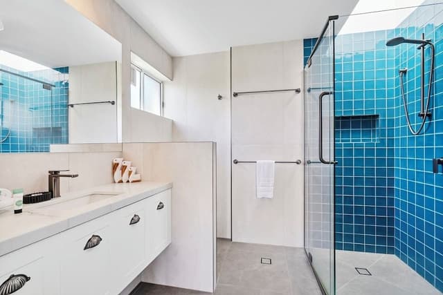 Premium Apartment, 2 Bedrooms, Hot Tub, Mountain View