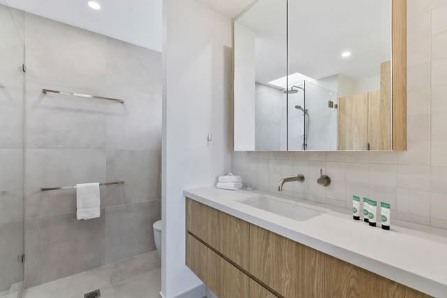 Premium Apartment, 2 Bedrooms, Hot Tub, Mountain View