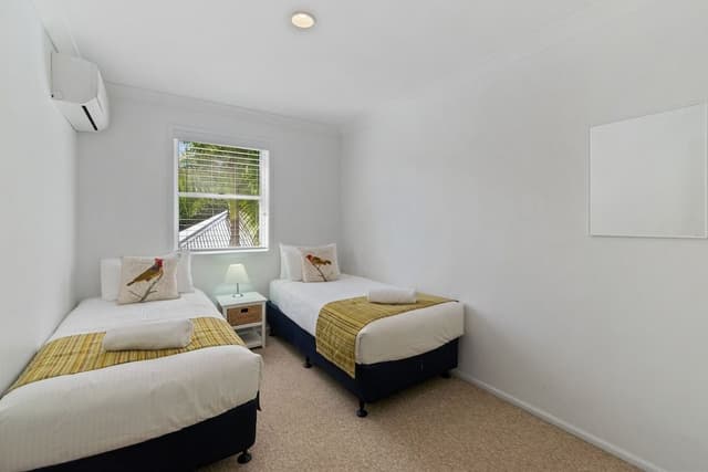 3 Bedroom Deluxe Waterfront