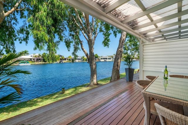 3 Bedroom Waterfront