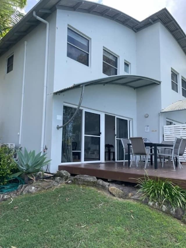 3 Bedroom Waterfront