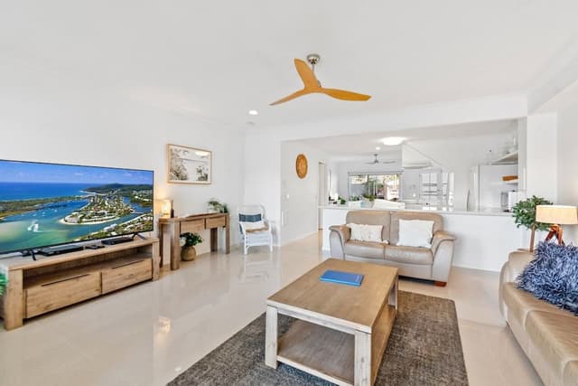 3 Bedroom Waterfront