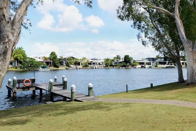 3 Bedroom Deluxe Waterfront