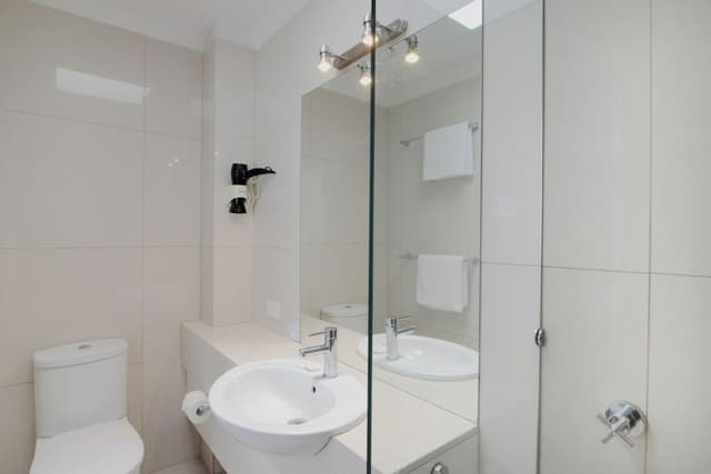 3 Bedroom Deluxe Waterfront