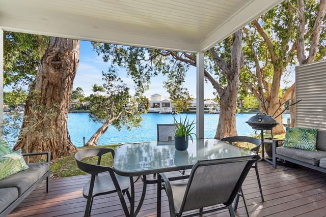 3 Bedroom Waterfront