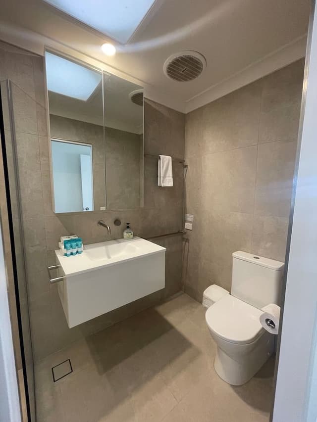 3 Bedroom Waterfront