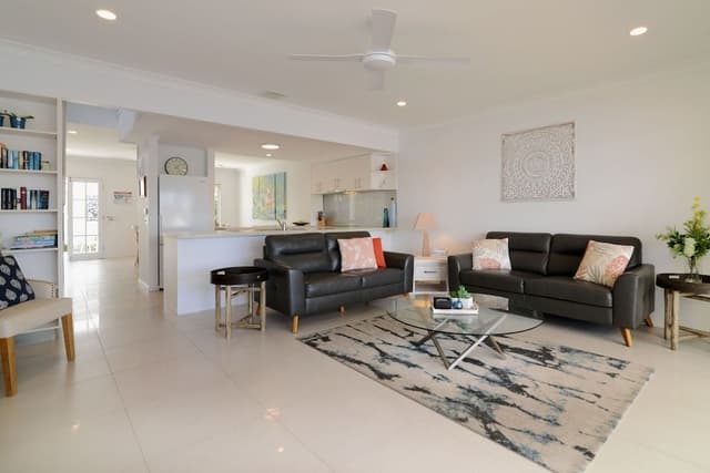 3 Bedroom Deluxe Waterfront